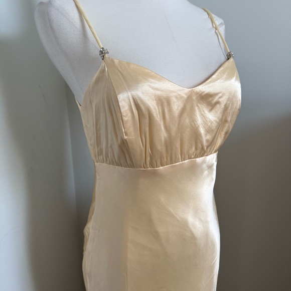 ✨ Vintage Gold Satin Slip Dress — Minimal Chic Old Money Elegance L - Picture 6 of 10